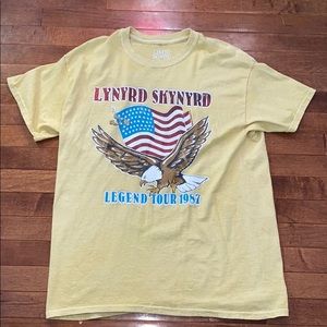 Lynrd Skynyrd Graphic Tee (3 for $25 💰)